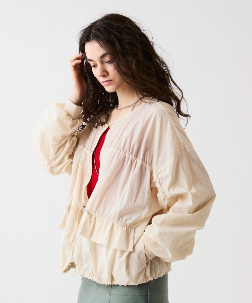 leswel(レスウェル)の「【M/L】【UVカット】エアリーギャザーZIPブルゾン(ブルゾン・レディース・ブラウン/ブラック/クリーム・M/L)」の1枚目の写真