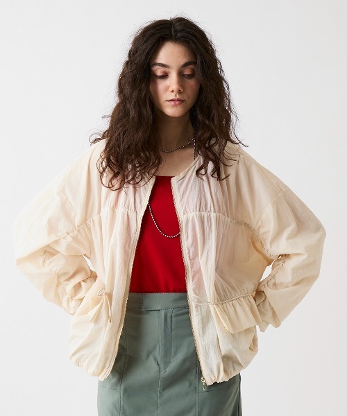 leswel(レスウェル)の「【M/L】【UVカット】エアリーギャザーZIPブルゾン(ブルゾン・レディース・ブラウン/ブラック/クリーム・M/L)」の17枚目の写真