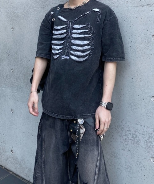 lilful（リルフル）の「【26年春夏新作】ボーンデザインダメージヴィンテージ加工Tシャツ（Tシャツ/カットソー・メンズ・ブラック/ブラウン・M/L）」の6枚目の写真