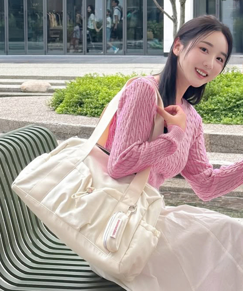 セール】[INT][POUCH SET] glossy shoulder duffel bag_Lemon chiffon