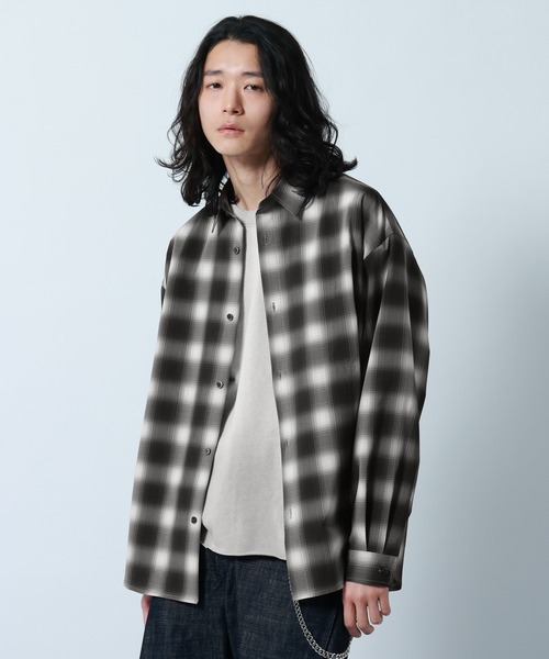 RAGEBLUE（レイジブルー）の「【LUXURY+EASY】OVER SIZE DRAPE OMBRE CHECK SHIRTS / ラグイージー/オーバーサイズドレープオンブレチェックシャツ（シャツ/ブラウス・メンズ・ライトブルー/ブラック/ピンク・LARGE/MEDIUM）」の2枚目の写真