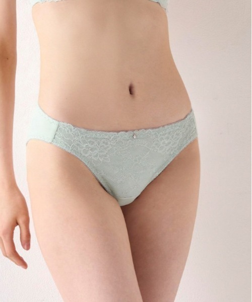 AMOSTYLE BY Triumph（アモスタイルバイトリンプ）の「きゅっと寄せブラ ブラ＆ショーツセット デイジーレース【B,C,Dカップ】AMST1150 WHU3 + Hikini JX【amo-kb】（ブラ&ショーツ・レディース・ネイビー/チェリーピンク/ライトグリーン・D70M/D75L/B70M/B75M/C65M/C70M/C75L/D65M/B65M）」の8枚目の写真