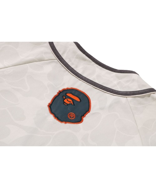 A BATHING APE（アベイシングエイプ）の「SOLID CAMO MULTI LOGO BASEBALL SS SHIRT（シャツ/ブラウス・メンズ・アイボリー/ネイビー・MEDIUM/X-LARGE/XX-LARGE/SMALL/LARGE）」の7枚目の写真