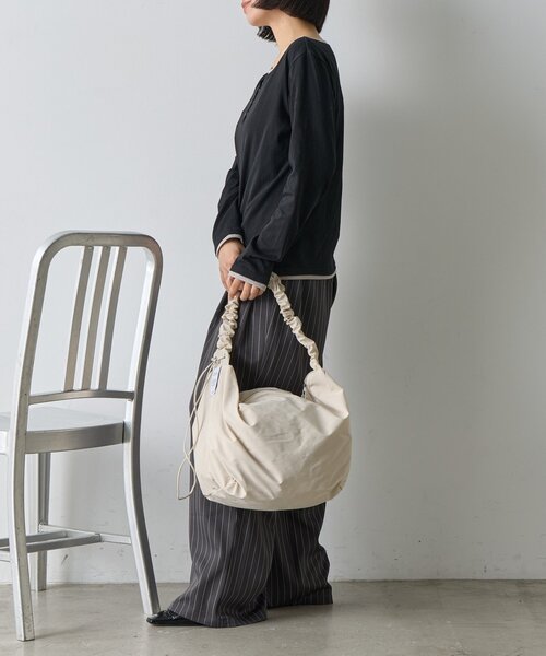 goocy（グーシー）の「レイヤードライクヘンリーネックロンT（Tシャツ/カットソー・レディース・ブラック/ブルー/ライトグレー・FREE）」の11枚目の写真