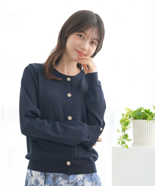 ASTORIA ODIER（アストリアオディール）の「パールビジュー釦カーディガン（カーディガン/ボレロ・レディース・ミント/ホワイト/ネイビー・MEDIUM/SMALL/LARGE）」の17枚目の写真