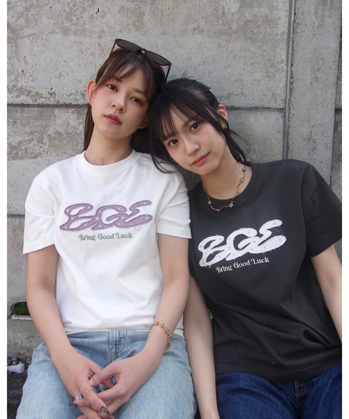BGL(ビージーエル)の「RAW EDGE LOGO TEE / 切りっぱなし / ロゴ /アップリケ 半袖Tシャツ(Tシャツ/カットソー・レディース・チャコールグレー/オフホワイト・S/L/M)」の10枚目の写真