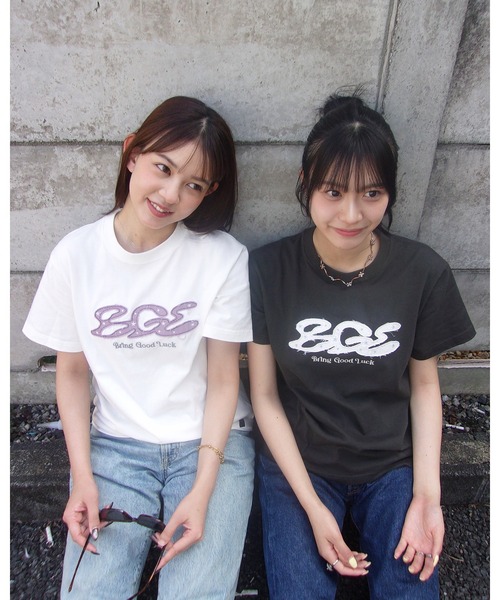 BGL(ビージーエル)の「RAW EDGE LOGO TEE / 切りっぱなし / ロゴ /アップリケ 半袖Tシャツ(Tシャツ/カットソー・レディース・チャコールグレー/オフホワイト・S/L/M)」の11枚目の写真