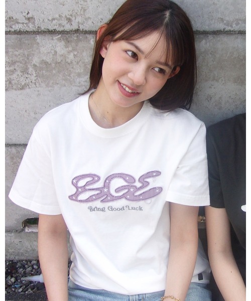 BGL(ビージーエル)の「RAW EDGE LOGO TEE / 切りっぱなし / ロゴ /アップリケ 半袖Tシャツ(Tシャツ/カットソー・レディース・チャコールグレー/オフホワイト・S/L/M)」の8枚目の写真