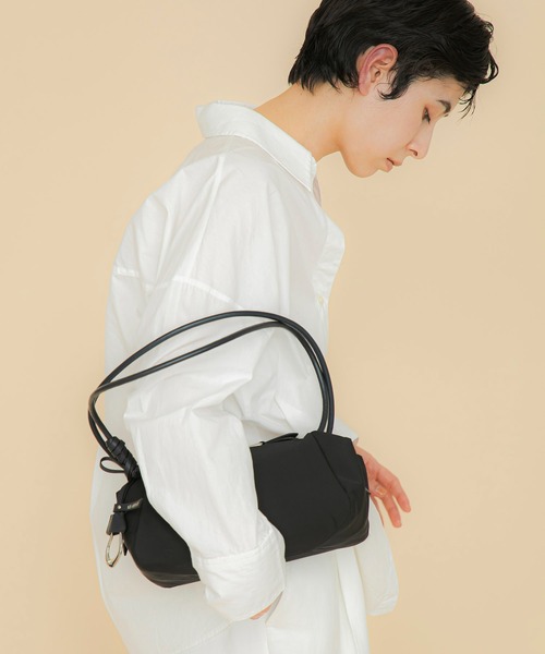 LE VERNIS（ル・ベルニ）の「[LE VERNIS] Marshmallow boston bag (Fabric)（ショルダーバッグ・レディース・ブラウン/ブルー/ブラック・FREE）」の21枚目の写真