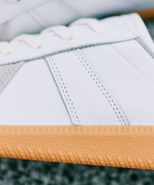 adidas(アディダス)の「BW ARMY DECON KJ1784(スニーカー・メンズ・ホワイト・22.5cm/23.0cm/23.5cm/24.0cm/24.5cm/25.0cm/25.5cm/26.0cm/26.5cm/27.0cm/27.5cm/28.0cm/28.5cm/29.0cm)」の6枚目の写真
