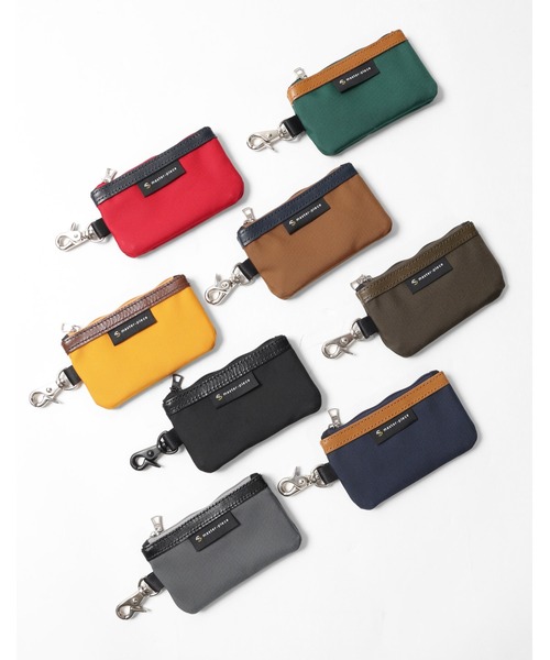 master-piece(マスターピース)の「master-piece / Smart Pouch / No.03071(ポーチ・メンズ・グリーン/キャメル/イエロー/オリーブ/レッド/グレー/ネイビー/ブラック・FREE)」の4枚目の写真
