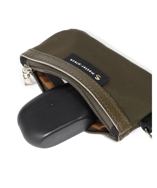 master-piece(マスターピース)の「master-piece / Smart Pouch / No.03071(ポーチ・メンズ・グリーン/キャメル/イエロー/オリーブ/レッド/グレー/ネイビー/ブラック・FREE)」の17枚目の写真
