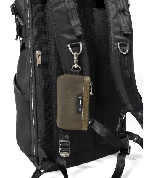 master-piece(マスターピース)の「master-piece / Smart Pouch / No.03071(ポーチ・メンズ・グリーン/キャメル/イエロー/オリーブ/レッド/グレー/ネイビー/ブラック・FREE)」の18枚目の写真