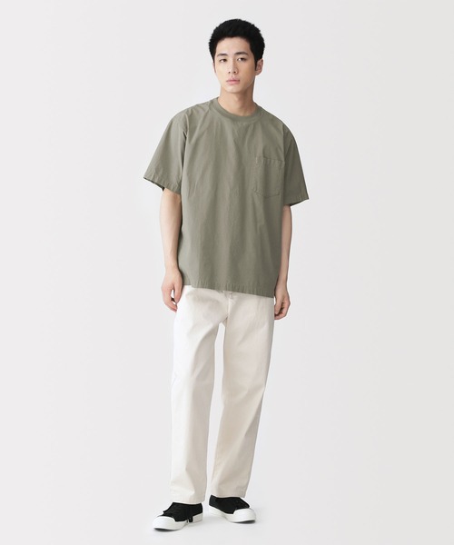 無印良品(ムジルシリョウヒン)の「紳士 涼感クルーネック半袖布帛Tシャツ(シャツ/ブラウス・メンズ・カーキ/ブラック/ネイビー/ダークグレー/ホワイト・M/L/XL/S)」の7枚目の写真