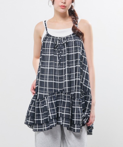 Honeys(ハニーズ)の「イレヘムキャミワンピース(ワンピース・レディース・ブラウン系/ベージュ系/ネイビー系・S/M/L)」の5枚目の写真