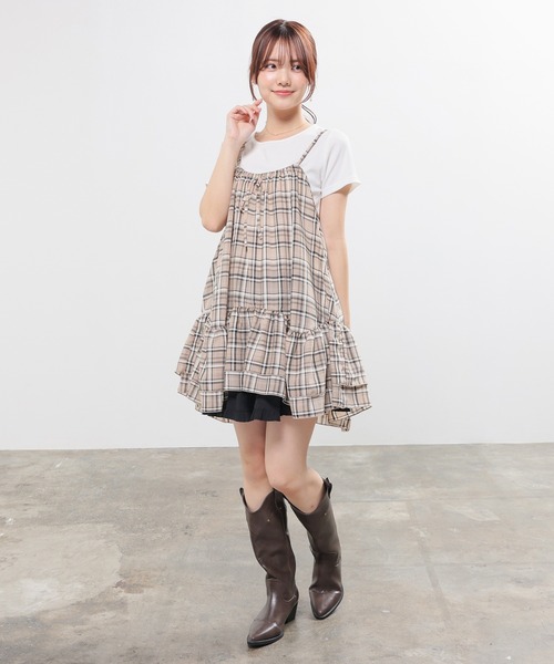 Honeys(ハニーズ)の「イレヘムキャミワンピース(ワンピース・レディース・ブラウン系/ベージュ系/ネイビー系・S/M/L)」の6枚目の写真
