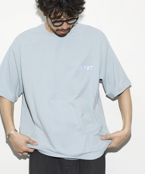 Firsthand(ファーストハンド)の「Firsthand/ファーストハンド 6オンス フロントロゴ 刺繍 クルーネックTシャツ / ワンポイントデザインTシャツ LEFT CHEST EMBROIDERY FIRST(Tシャツ/カットソー・メンズ・ブルーグレー/チャコールグレー/ブラック/ホワイト/グレー/ネイビー・LARGE/MEDIUM)」の5枚目の写真