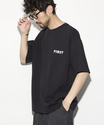 Firsthand（ファーストハンド）の「Firsthand/ファーストハンド 6オンス フロントロゴ 刺繍 クルーネックTシャツ / ワンポイントデザインTシャツ LEFT CHEST EMBROIDERY FIRST（Tシャツ/カットソー）」