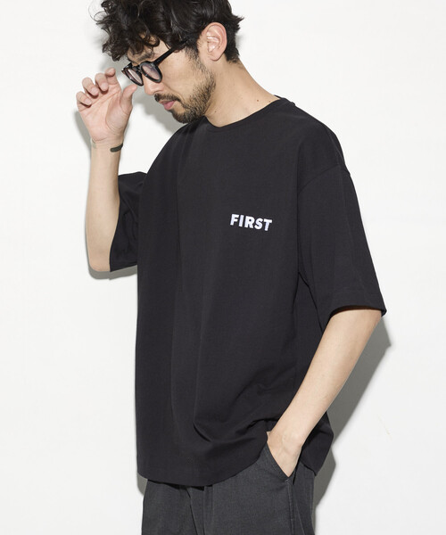 Firsthand(ファーストハンド)の「Firsthand/ファーストハンド 6オンス フロントロゴ 刺繍 クルーネックTシャツ / ワンポイントデザインTシャツ LEFT CHEST EMBROIDERY FIRST(Tシャツ/カットソー・メンズ・ブルーグレー/チャコールグレー/ブラック/ホワイト/グレー/ネイビー・LARGE/MEDIUM)」の3枚目の写真
