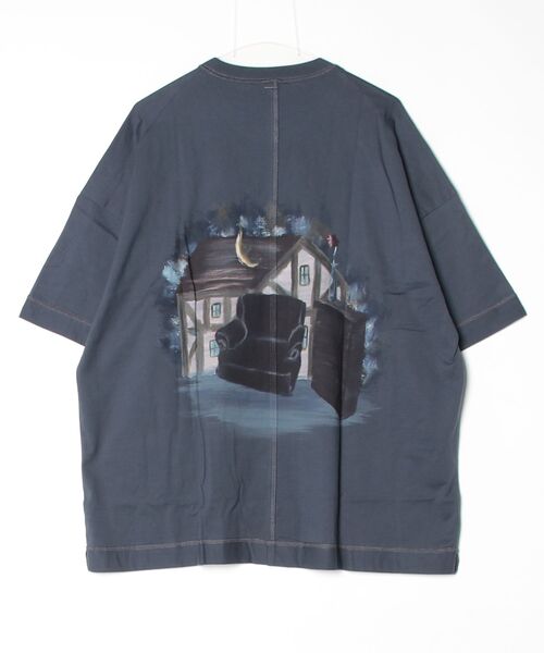 SHINYAKOZUKA(シンヤコヅカ)の「【SHINYAKOZUKA】 bedroom and living room(Tシャツ/カットソー・メンズ・ブラック/ホワイト/チャコールグレー・MEDIUM/SMALL/X-SMALL)」の5枚目の写真