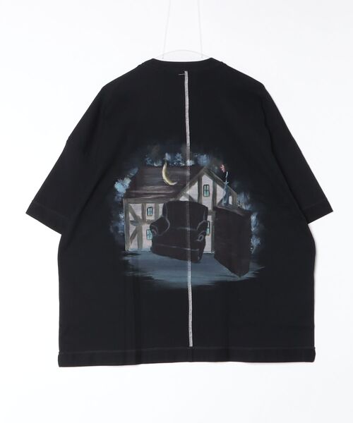 SHINYAKOZUKA(シンヤコヅカ)の「【SHINYAKOZUKA】 bedroom and living room(Tシャツ/カットソー・メンズ・ブラック/ホワイト/チャコールグレー・MEDIUM/SMALL/X-SMALL)」の4枚目の写真
