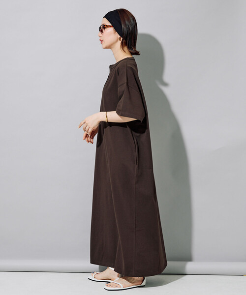 FREAK'S STORE(フリークスストア)の「限定展開 <接触冷感・吸水速乾・UVカット・抗菌・防臭>STORATECH(ストラテック) キーネック ワンピース(ワンピース・レディース・ブラック/ブラウン/ベージュ/ネイビー・MEDIUM/SMALL)」の5枚目の写真