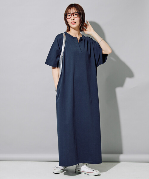 FREAK'S STORE(フリークスストア)の「限定展開 <接触冷感・吸水速乾・UVカット・抗菌・防臭>STORATECH(ストラテック) キーネック ワンピース(ワンピース・レディース・ブラック/ブラウン/ベージュ/ネイビー・MEDIUM/SMALL)」の4枚目の写真