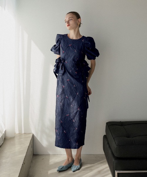 DONOBAN（ドノバン）の「【ANDRESD】blossom frill dress 結婚式 パーティードレス オケージョンドレス お呼ばれ 二次会 成人式 同窓会（ドレス・レディース・ブラック/ネイビー/ベージュ/ライトブルー/ブラウン・M/S/L）」の5枚目の写真