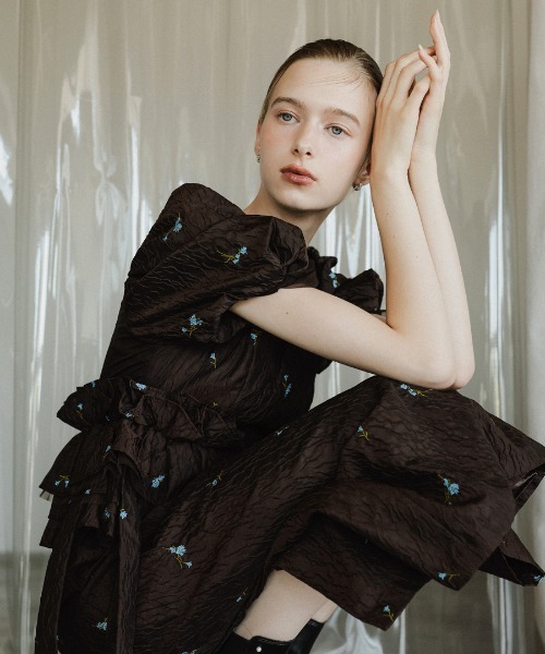 DONOBAN（ドノバン）の「【ANDRESD】blossom frill dress 結婚式 パーティードレス オケージョンドレス お呼ばれ 二次会 成人式 同窓会（ドレス・レディース・ブラック/ネイビー/ベージュ/ライトブルー/ブラウン・M/S/L）」の16枚目の写真