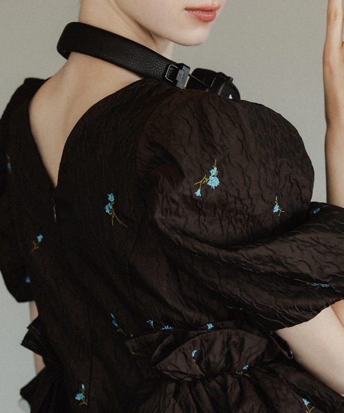 DONOBAN（ドノバン）の「【ANDRESD】blossom frill dress 結婚式 パーティードレス オケージョンドレス お呼ばれ 二次会 成人式 同窓会（ドレス・レディース・ブラック/ネイビー/ベージュ/ライトブルー/ブラウン・M/S/L）」の17枚目の写真