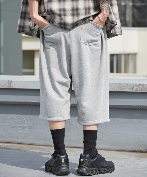 ROOPTOKYO(ループトウキョウ)の「タック入りスウェットショーツ ルーズ ハーフパンツ ショートパンツ 2026年 夏 夏服(スウェットパンツ・メンズ・ブラック/グレー・M/L)」の22枚目の写真
