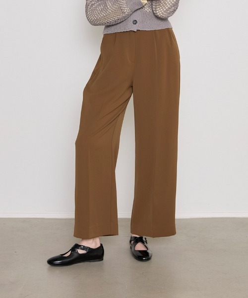 COMMON+HAUS(コモンハウス)の「タックワイドレッグパンツ(スラックス・レディース・ブラウン/オリーブ/ブラック・S/M/L)」の3枚目の写真