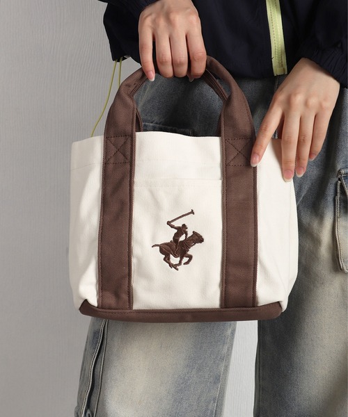 BEVERLY HILLS POLO CLUB(ビバリーヒルズポロクラブ)の「BEVERLY HILLS POLO CLUB / ビバリーヒルズポロクラブ キャンバス ミニトートバッグ 刺繍ロゴ マチあり ランチトート サブバッグ 仕切り付き コットンバッグ(トートバッグ・メンズ・ベージュ/ブラック/ホワイト×ブラウン/ホワイト×ブルー/ホワイト×ネイビー・FREE)」の11枚目の写真