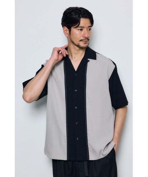 AZUL by moussy（アズールバイマウジー）の「ツートーン切替開襟半袖シャツ（シャツ/ブラウス・メンズ・ブラック系その他/イエロー系その他/ピンク系その他/ブルー系その他3・SMALL/MEDIUM/LARGE）」の2枚目の写真
