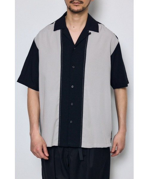 AZUL by moussy（アズールバイマウジー）の「ツートーン切替開襟半袖シャツ（シャツ/ブラウス・メンズ・ブラック系その他/イエロー系その他/ピンク系その他/ブルー系その他3・SMALL/MEDIUM/LARGE）」の5枚目の写真