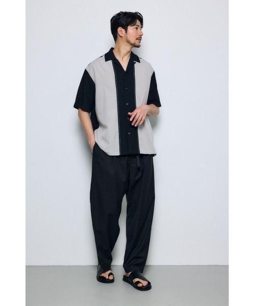 AZUL by moussy（アズールバイマウジー）の「ツートーン切替開襟半袖シャツ（シャツ/ブラウス・メンズ・ブラック系その他/イエロー系その他/ピンク系その他/ブルー系その他3・SMALL/MEDIUM/LARGE）」の7枚目の写真