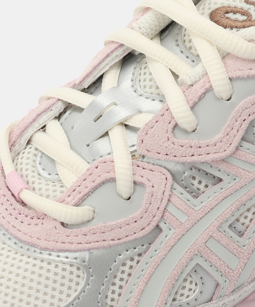 ASICS（アシックス）の「ASICS / アシックス GEL-NYC / 1203A383（スニーカー・レディース・グレー/アイボリー・24.5cm/24cm/23.5cm）」の7枚目の写真