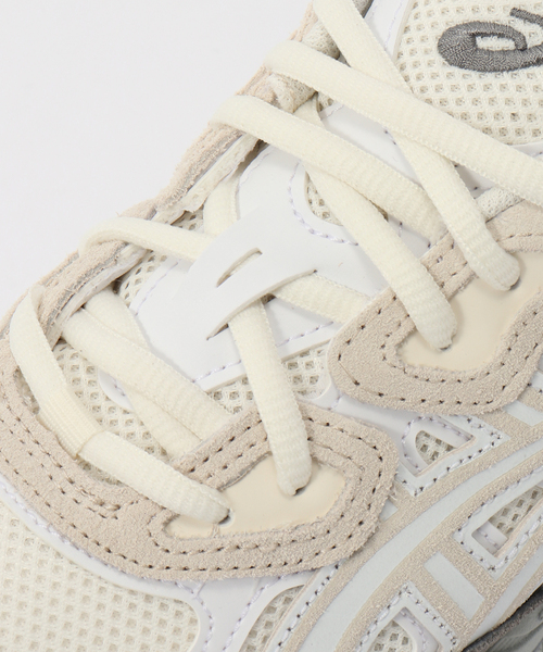 ASICS（アシックス）の「ASICS / アシックス GEL-NYC / 1203A383（スニーカー・レディース・グレー/アイボリー・24.5cm/24cm/23.5cm）」の9枚目の写真