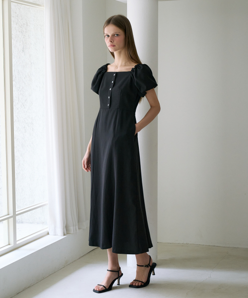 DEHEVE（デヘヴェ）の「Square Neck Puff Dress [Black]（ワンピース・レディース・ブラック・OS）」の6枚目の写真