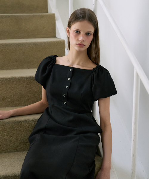 DEHEVE（デヘヴェ）の「Square Neck Puff Dress [Black]（ワンピース・レディース・ブラック・OS）」の3枚目の写真