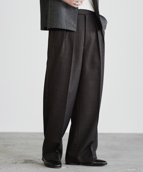 WYM LIDNM(ウィム バイ リドム)の「SEMI WIDE STRAIGHT CLASSIC SLACKS(スラックス・メンズ・ライトグレー/チャコール/ダークブラウン・L/XS/S/M)」の3枚目の写真