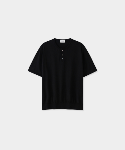 J'RIUM（ジェイリウム）の「レボ サマー エッセンシャル ヘンリーネック ハーフニット ブラック (Dry Touch)（ニット/セーター・メンズ・その他・MEDIUM/LARGE/X-LARGE）」の2枚目の写真