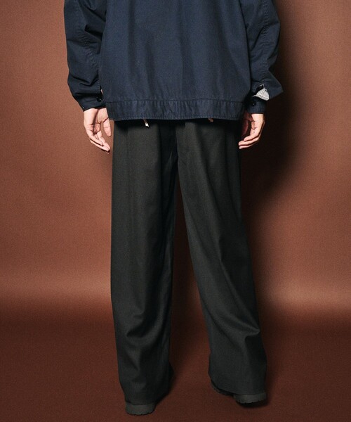Subciety(サブサエティ)の「Wide straight wool slacks(スラックス・メンズ・グレー/ブラック・X-SMALL/SMALL/MEDIUM/LARGE/X-LARGE)」の7枚目の写真