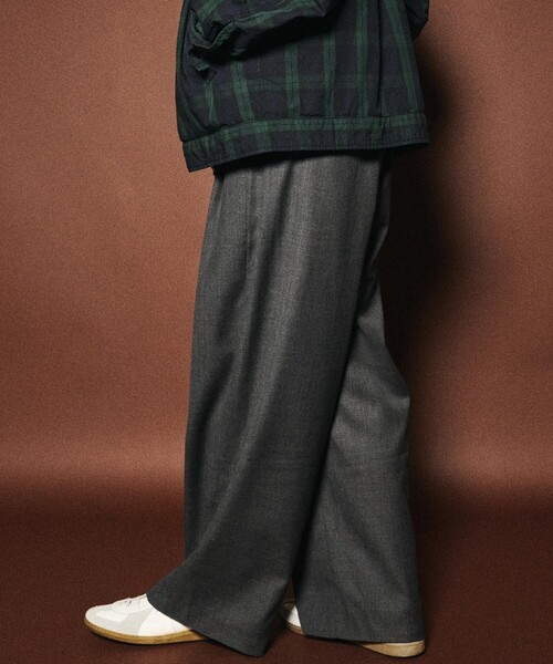 Subciety(サブサエティ)の「Wide straight wool slacks(スラックス・メンズ・グレー/ブラック・X-SMALL/SMALL/MEDIUM/LARGE/X-LARGE)」の21枚目の写真