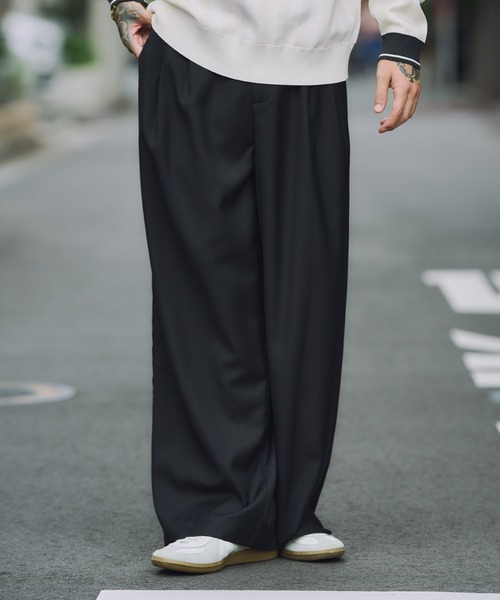 Subciety(サブサエティ)の「Wide straight wool slacks(スラックス・メンズ・グレー/ブラック・X-SMALL/SMALL/MEDIUM/LARGE/X-LARGE)」の2枚目の写真