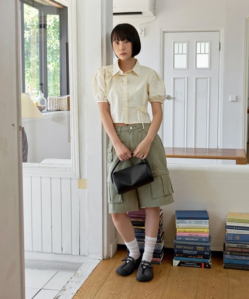 UNE MANSION（ユヌマンション）の「ラブリーパフスリーブスリットリボンクロップドショート丈ブラウス（シャツ/ブラウス・レディース・クリーム/アイボリー/ブラック・FREE）」の17枚目の写真