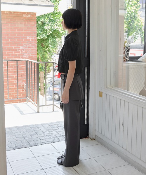 UNE MANSION（ユヌマンション）の「ラブリーパフスリーブスリットリボンクロップドショート丈ブラウス（シャツ/ブラウス・レディース・クリーム/アイボリー/ブラック・FREE）」の5枚目の写真