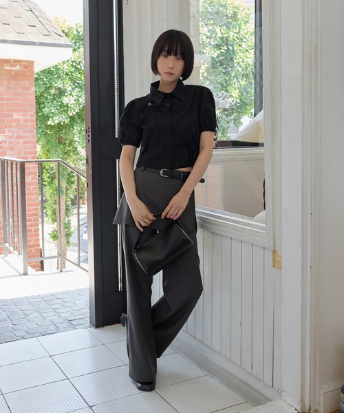UNE MANSION（ユヌマンション）の「ラブリーパフスリーブスリットリボンクロップドショート丈ブラウス（シャツ/ブラウス・レディース・クリーム/アイボリー/ブラック・FREE）」の21枚目の写真