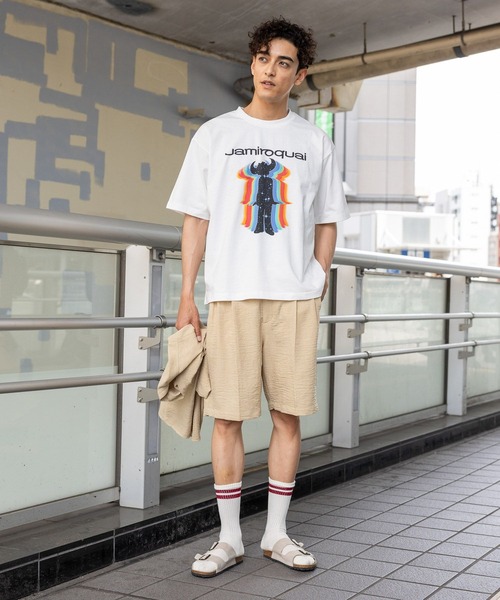 BAYFLOW(ベイフロー)の「【Jamiroquai(ジャミロクワイ)】プリントTシャツ(Tシャツ/カットソー・メンズ・ホワイト/ネイビー・MEDIUM/LARGE)」の3枚目の写真