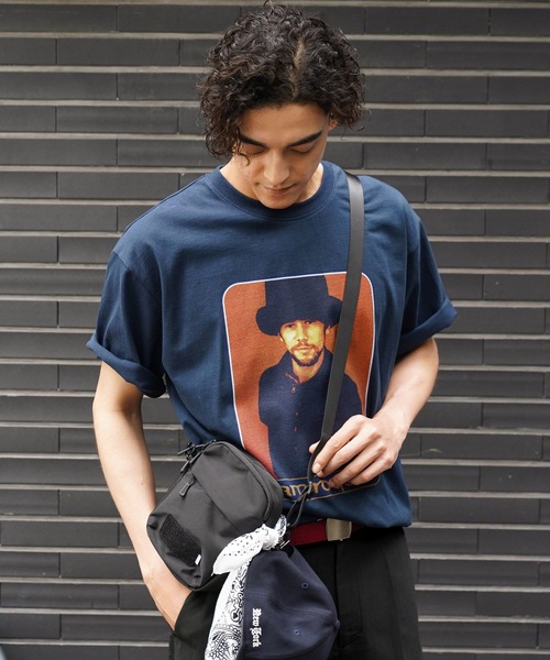 BAYFLOW(ベイフロー)の「【Jamiroquai(ジャミロクワイ)】プリントTシャツ(Tシャツ/カットソー・メンズ・ホワイト/ネイビー・MEDIUM/LARGE)」の11枚目の写真